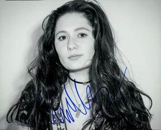 Emma Kenney autograph