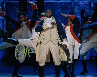 Okieriete Onaodowan autograph