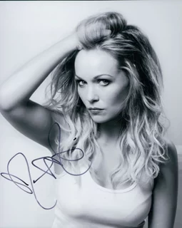 Emilie Ullerup autograph