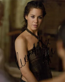Roxanne McKee autograph