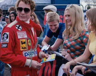 Daniel Bruhl autograph