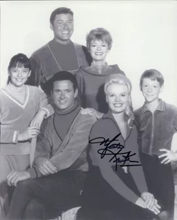 Marta Kristen autograph
