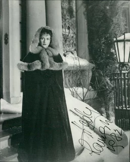 Hedy LaMarr autograph