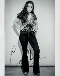 Emma Kenney autograph