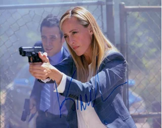 Kim Raver autograph
