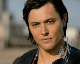 Blair Redford autograph