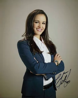 Melissa Fumero autograph