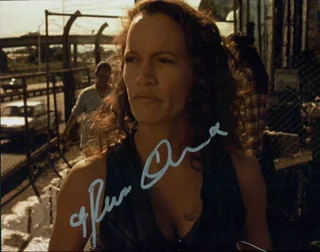Rena Owen autograph