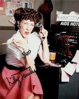 Lily Tomlin autograph