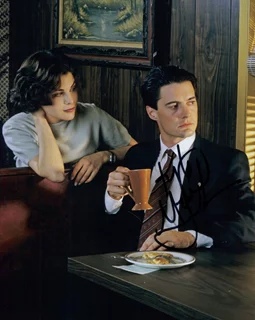 Kyle MacLachlan autograph