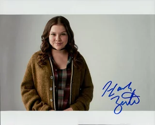 Hannah Zeile autograph