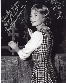 Pat Priest autograph