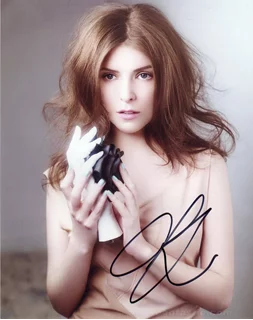 Anna Kendrick autograph