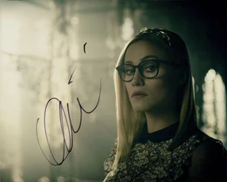 Olivia Dudley autograph