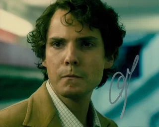 Daniel Bruhl autograph