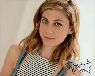 Susannah Flood autograph