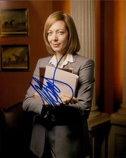 Allison Janney autograph