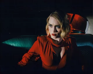 Clare Grant autograph