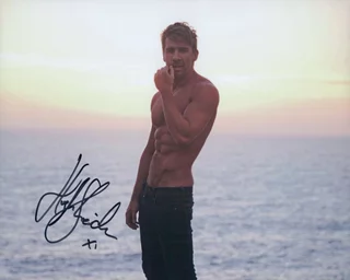 Hugh Sheridan autograph