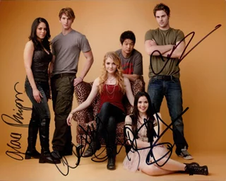 The Nine Lives of Chloe King autograph
