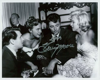 Terry Moore autograph