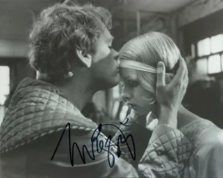 Twiggy Lawson autograph