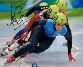 Allison Baver autograph