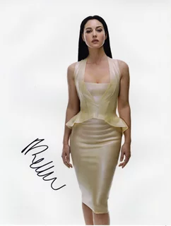 Monica Bellucci autograph