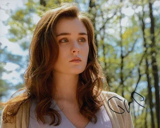 Grace Victoria Cox autograph