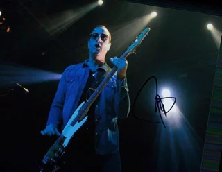 Robert DeLeo autograph