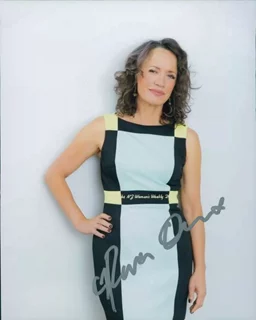 Rena Owen autograph