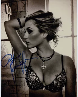 Alexa Vega autograph