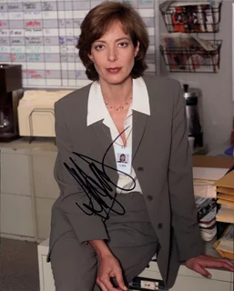 Allison Janney autograph
