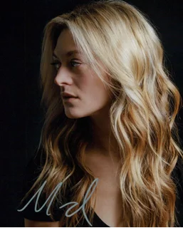 Marin Ireland autograph