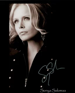 Sonya Salomaa autograph