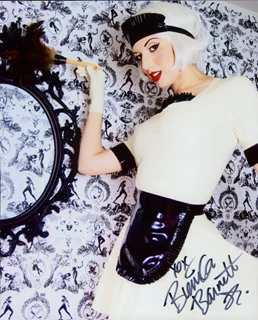 Bianca Barnett autograph