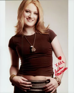 Jessica Mellott autograph