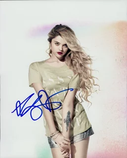 Sky Ferreira autograph