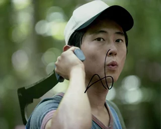 Steven Yeun autograph