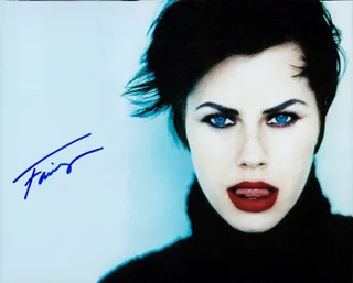 Fairuza Balk autograph
