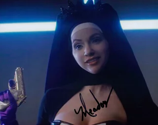 Meadow Williams autograph