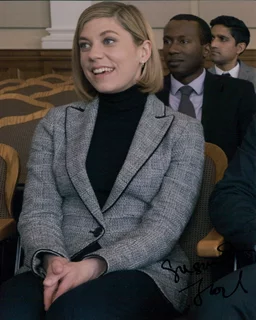 Susannah Flood autograph