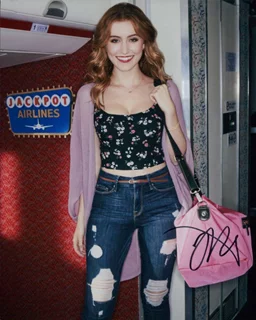 Olivia Macklin autograph