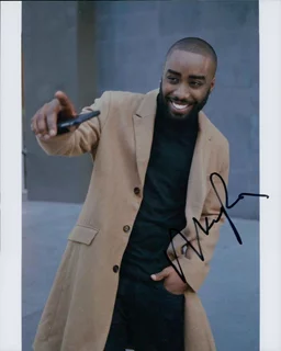 Marcc Rose autograph