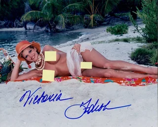 Victoria Zdrok autograph