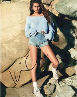 Kaia Gerber autograph