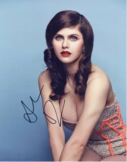 Alexandra Daddario autograph