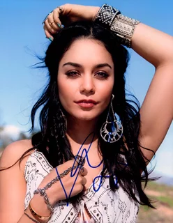 Vanessa Hudgens autograph