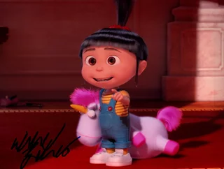 Elsie Fisher autograph