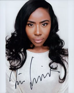 Nia Jervier autograph